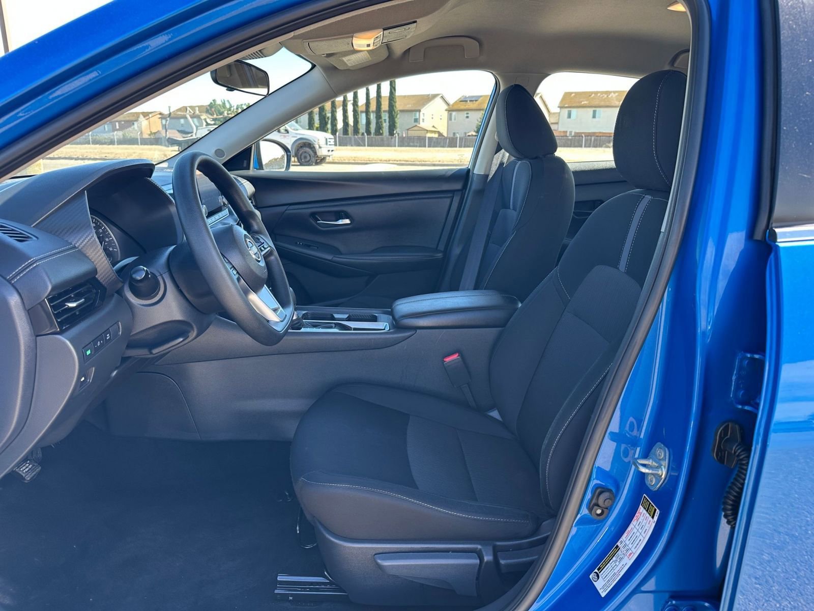 Used 2025 Nissan Sentra SV image 25