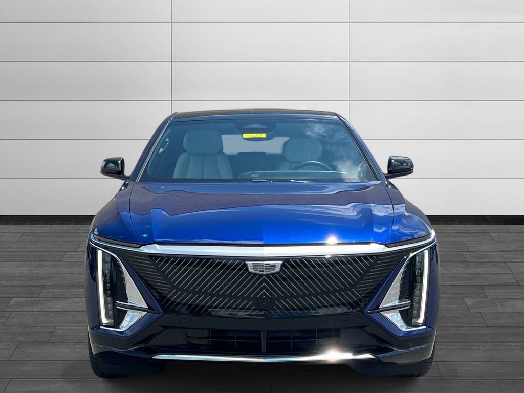 Used 2024 Cadillac Lyriq Luxury RWD image 8