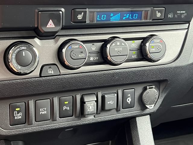 Used 2023 Toyota Tacoma TRD Off-Road w/ TRD Premium Off Road Package AWD/4WD image 37