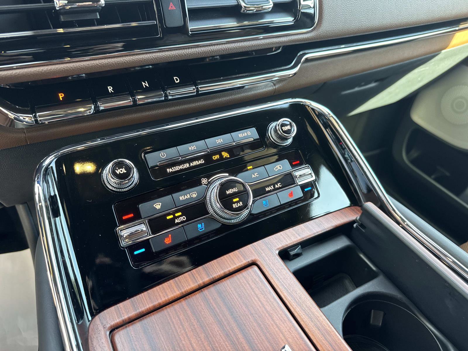 Used 2024 Lincoln Navigator L Reserve image 26