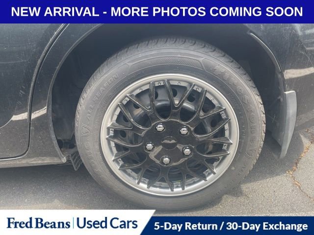 Used 2018 Toyota Corolla LE FWD image 12