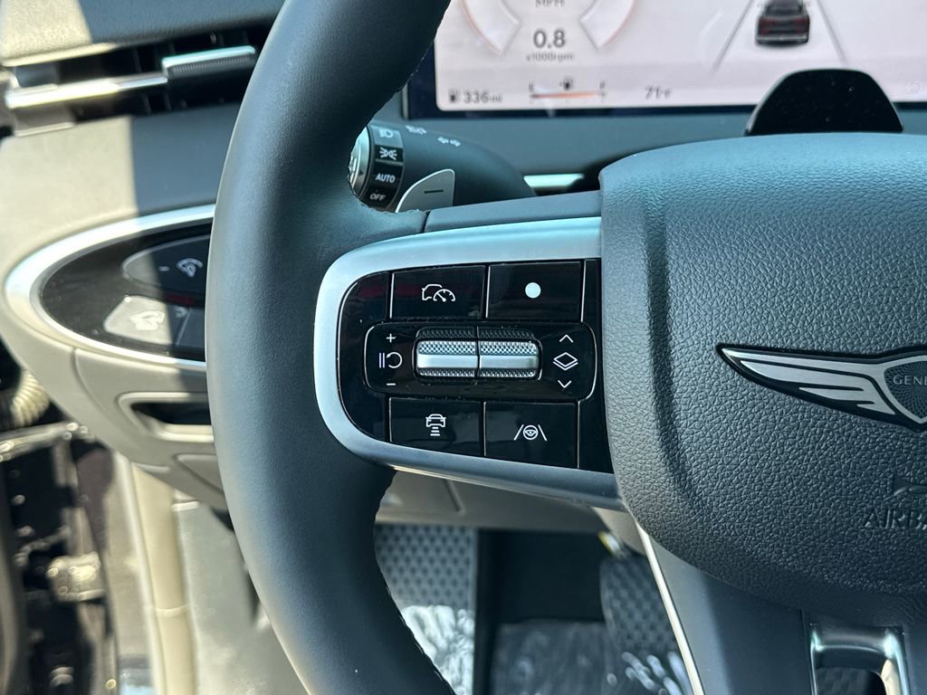 Used 2026 Genesis GV70 2.5T Advanced image 25