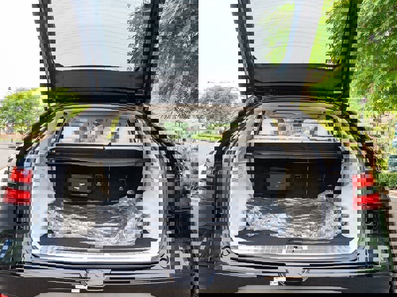 Used 2025 Genesis GV60 RWD image 49