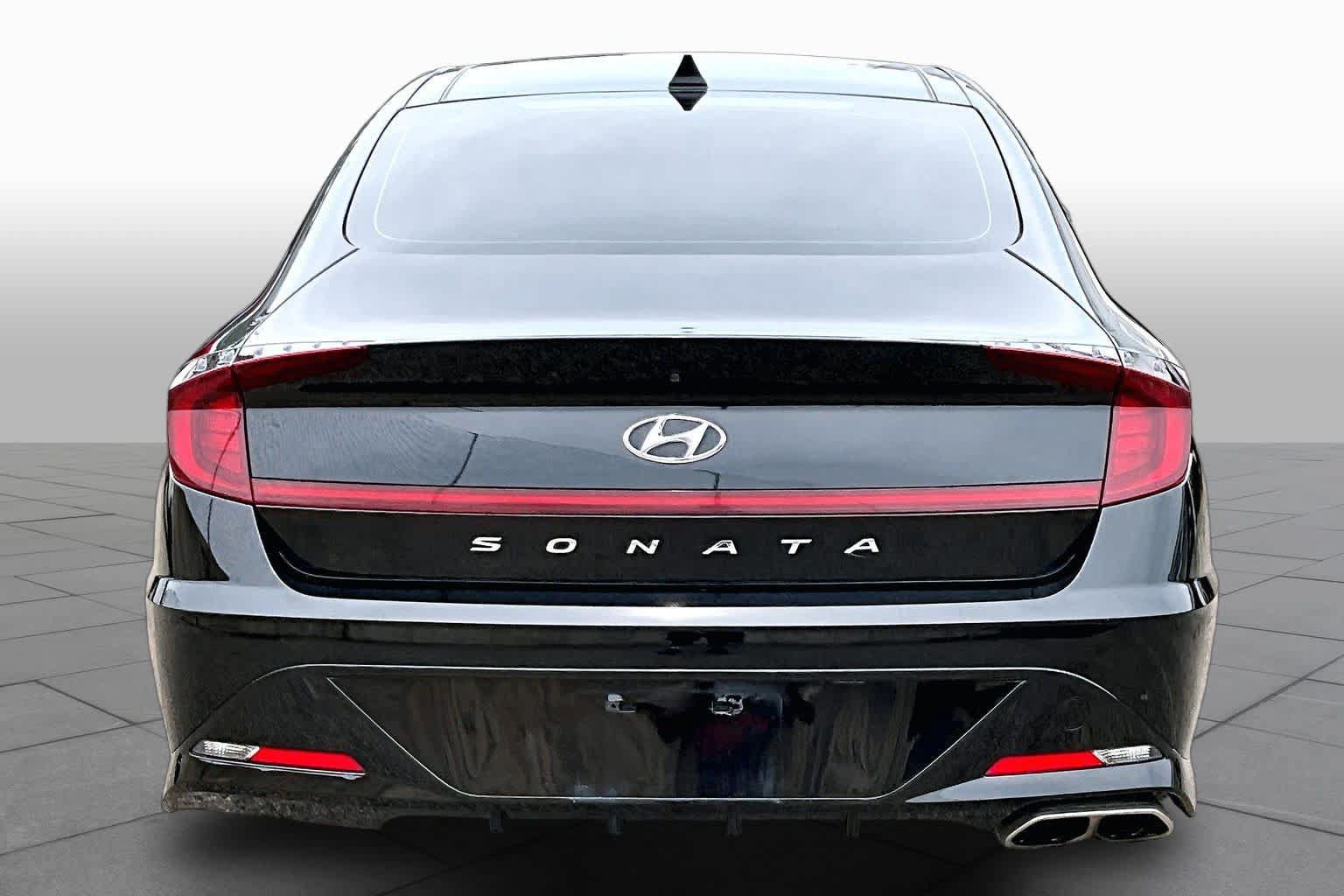 Used 2023 Hyundai Sonata SEL w/ Convenience Package FWD image 5
