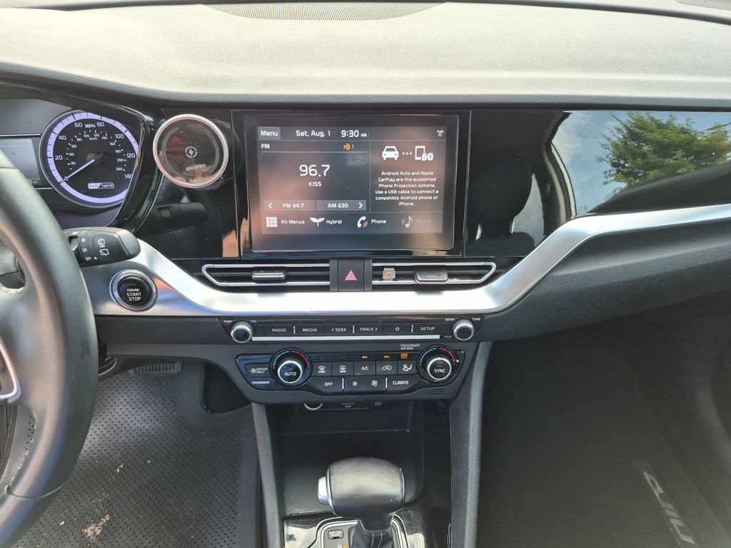 Used 2020 Kia Niro LXS FWD image 24
