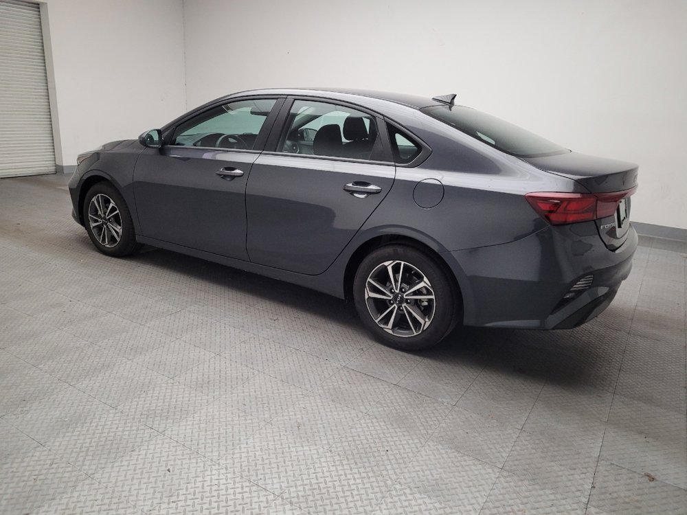 Used 2023 Kia Forte LXS image 3