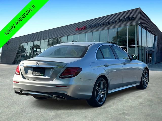 Used 2017 Mercedes-Benz E 300 4MATIC image 5