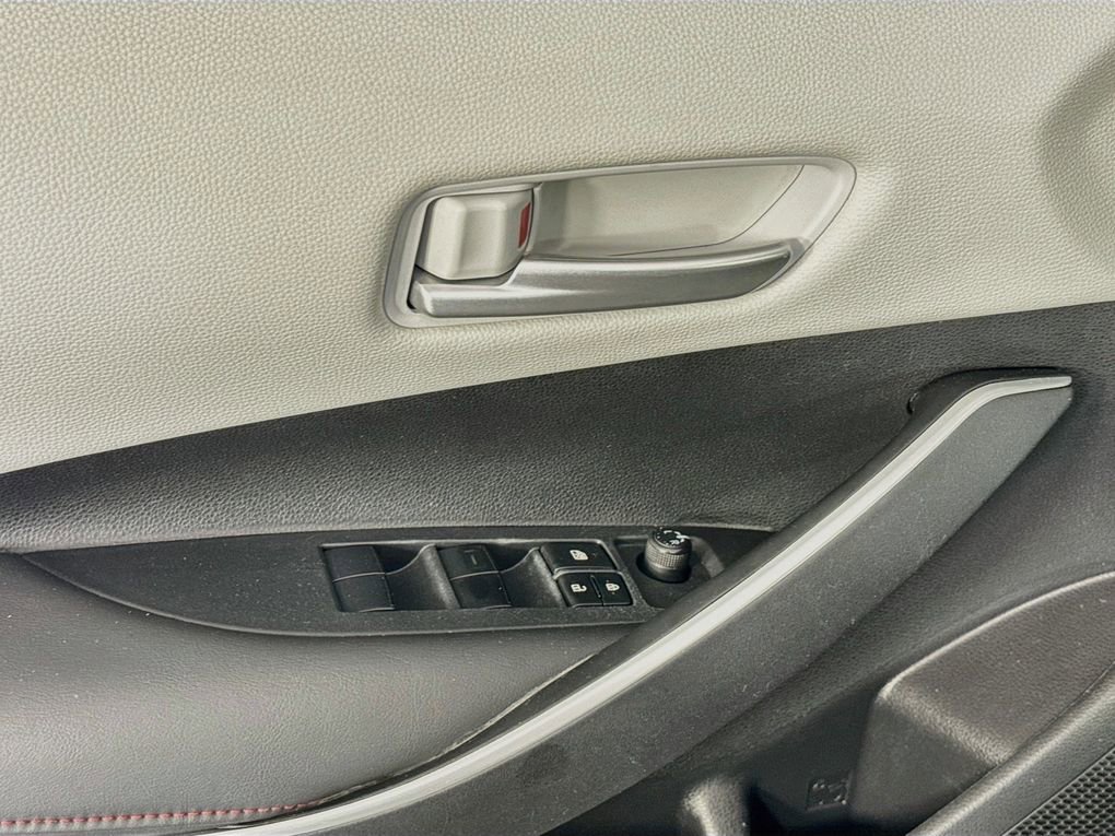Used 2023 Toyota Corolla SE FWD image 23