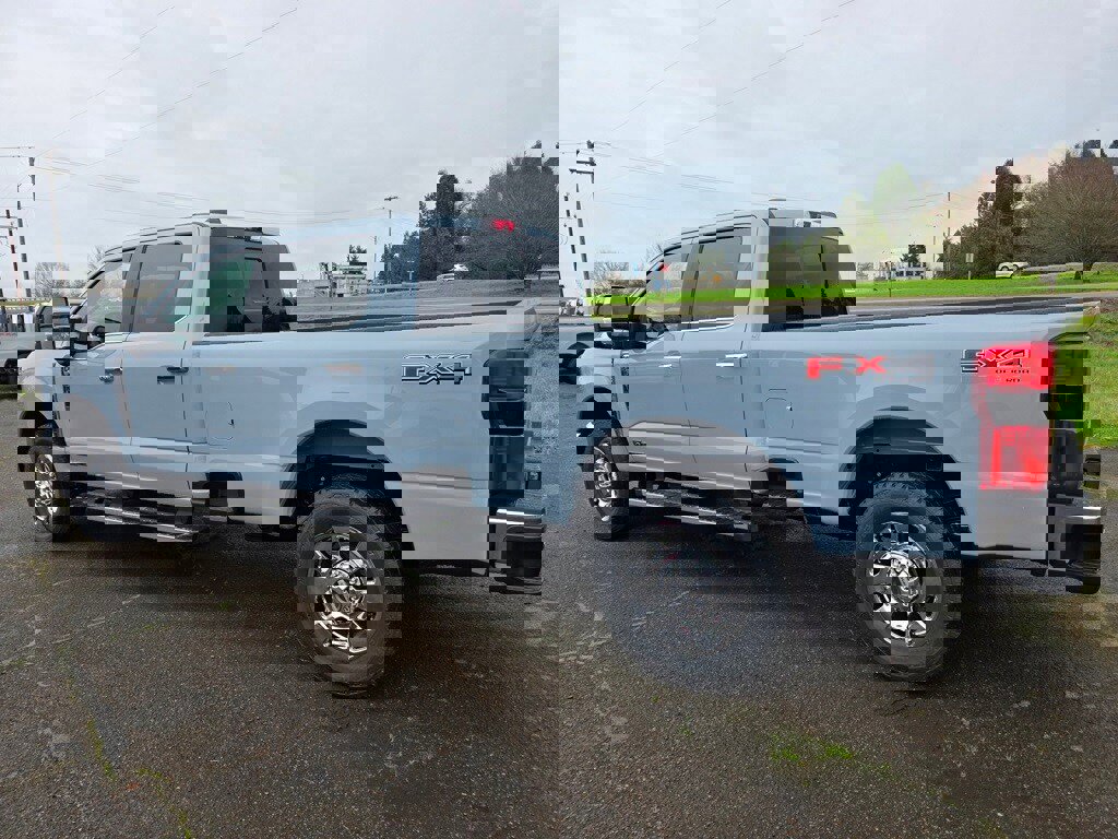 New 2026 Ford F350 Lariat w/ Chrome Package image 28