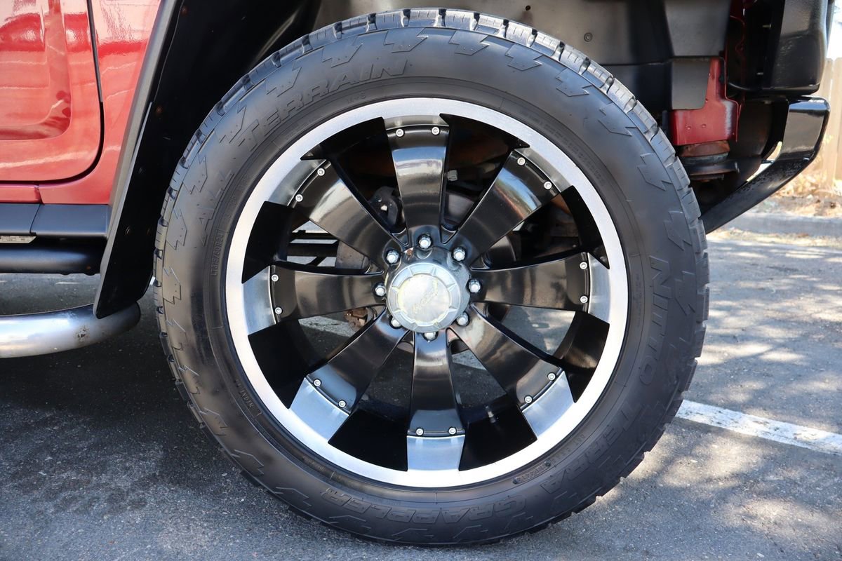 Used 2005 HUMMER H2 SUT w/ Preferred Equipment Group AWD/4WD image 44