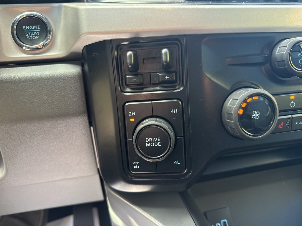 New 2026 Ford F250 XLT w/ XLT Premium Package AWD/4WD image 35