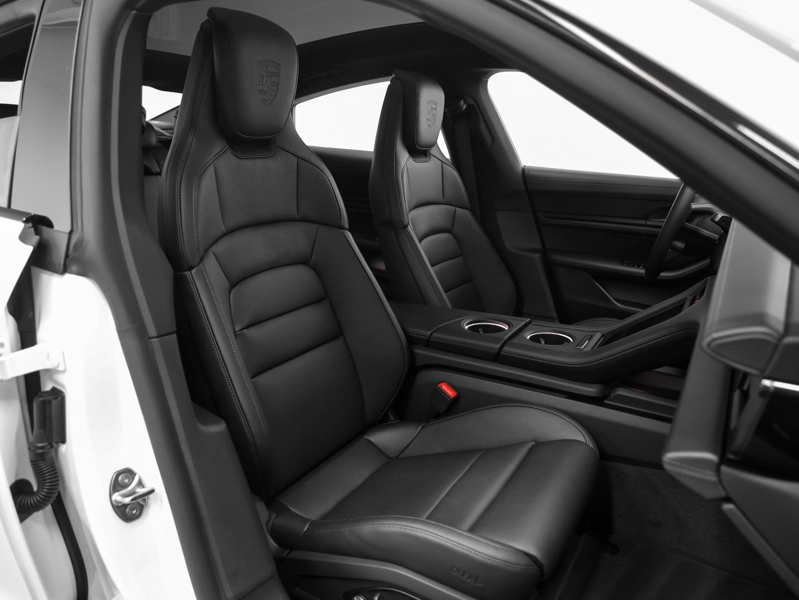 New 2026 Porsche Taycan image 28