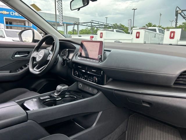 Used 2022 Nissan Rogue SV FWD image 31