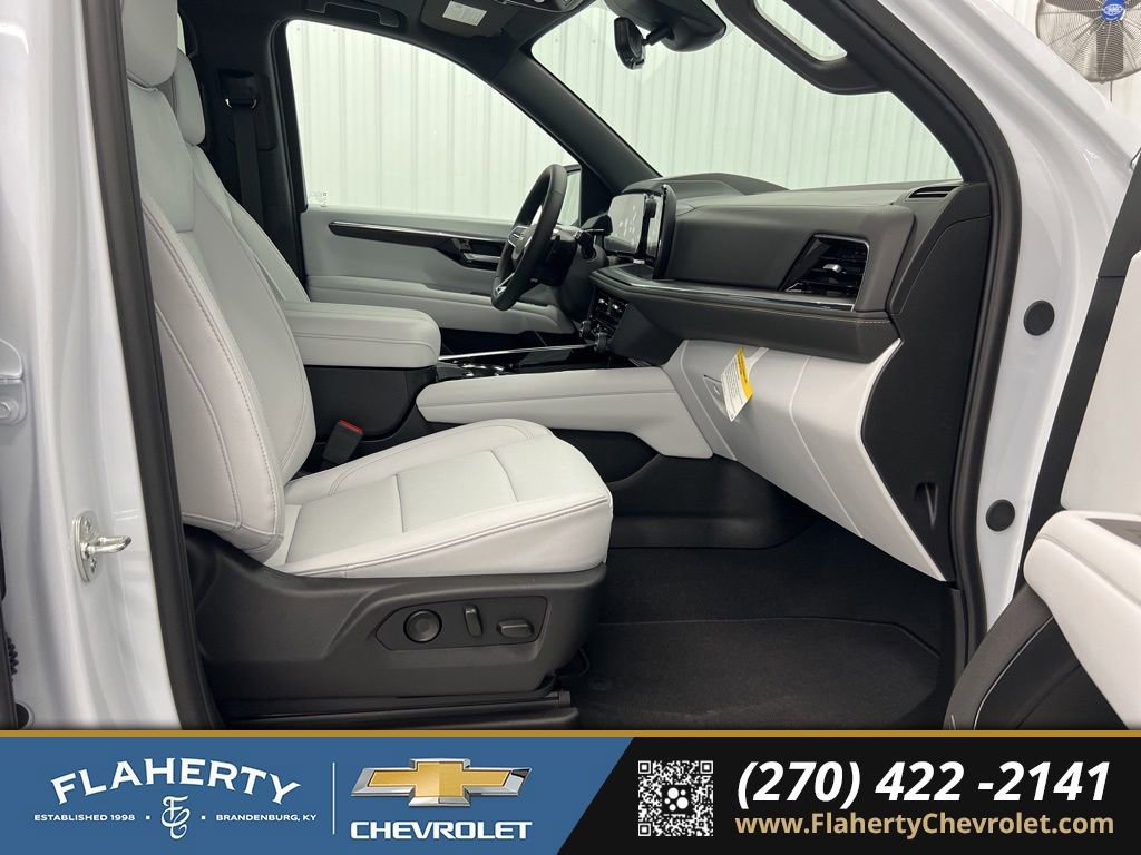 New 2026 Chevrolet Suburban Premier image 15