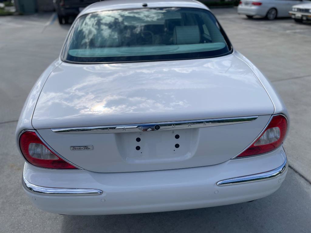 Used 2005 Jaguar XJ Vanden Plas RWD image 7