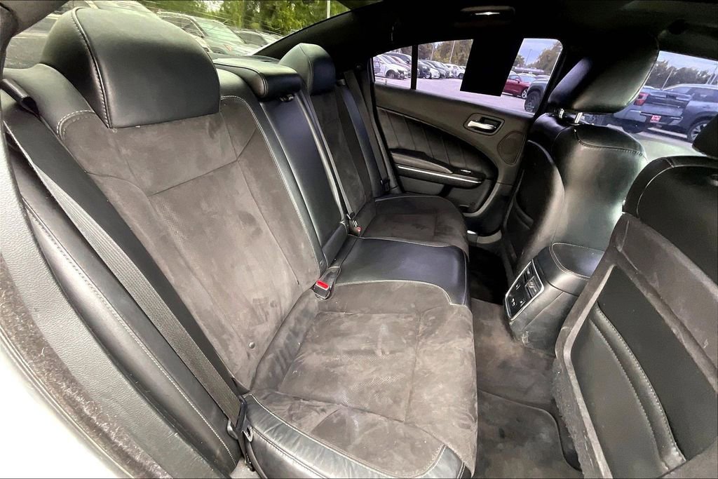 Used 2018 Dodge Charger R/T Scat Pack RWD image 38