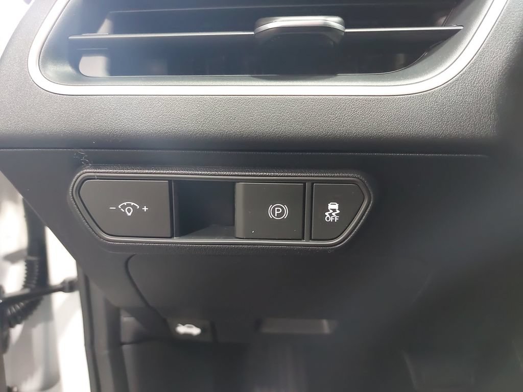 New 2026 Kia K4 FWD image 26
