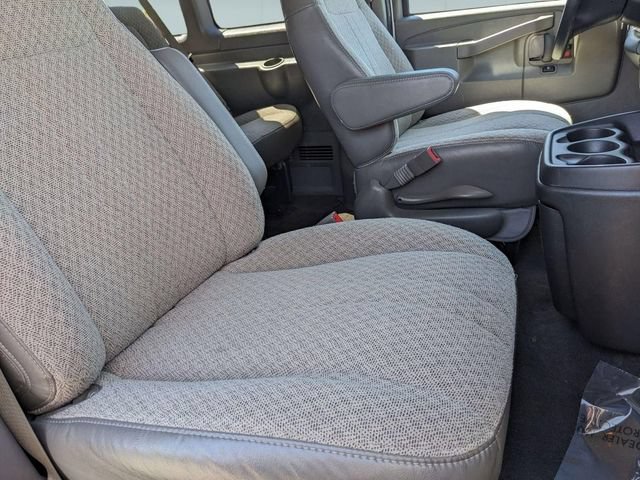 Used 2025 Chevrolet Express 3500 LT w/ LT Preferred Equipment Group RWD image 29