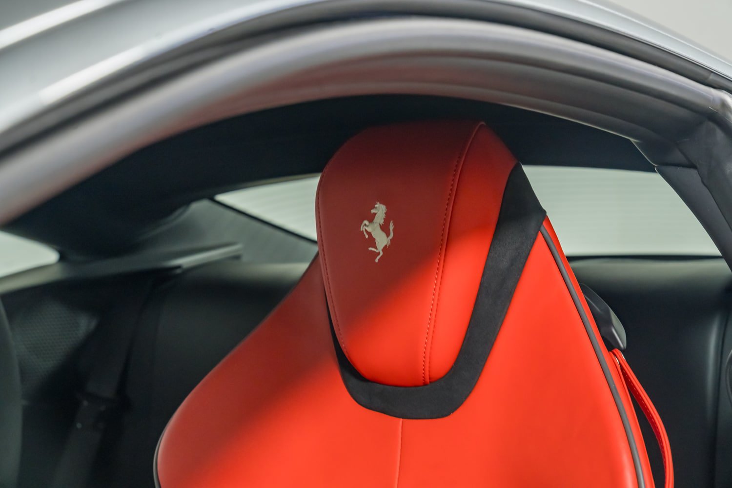 Used 2022 Ferrari Roma RWD image 24
