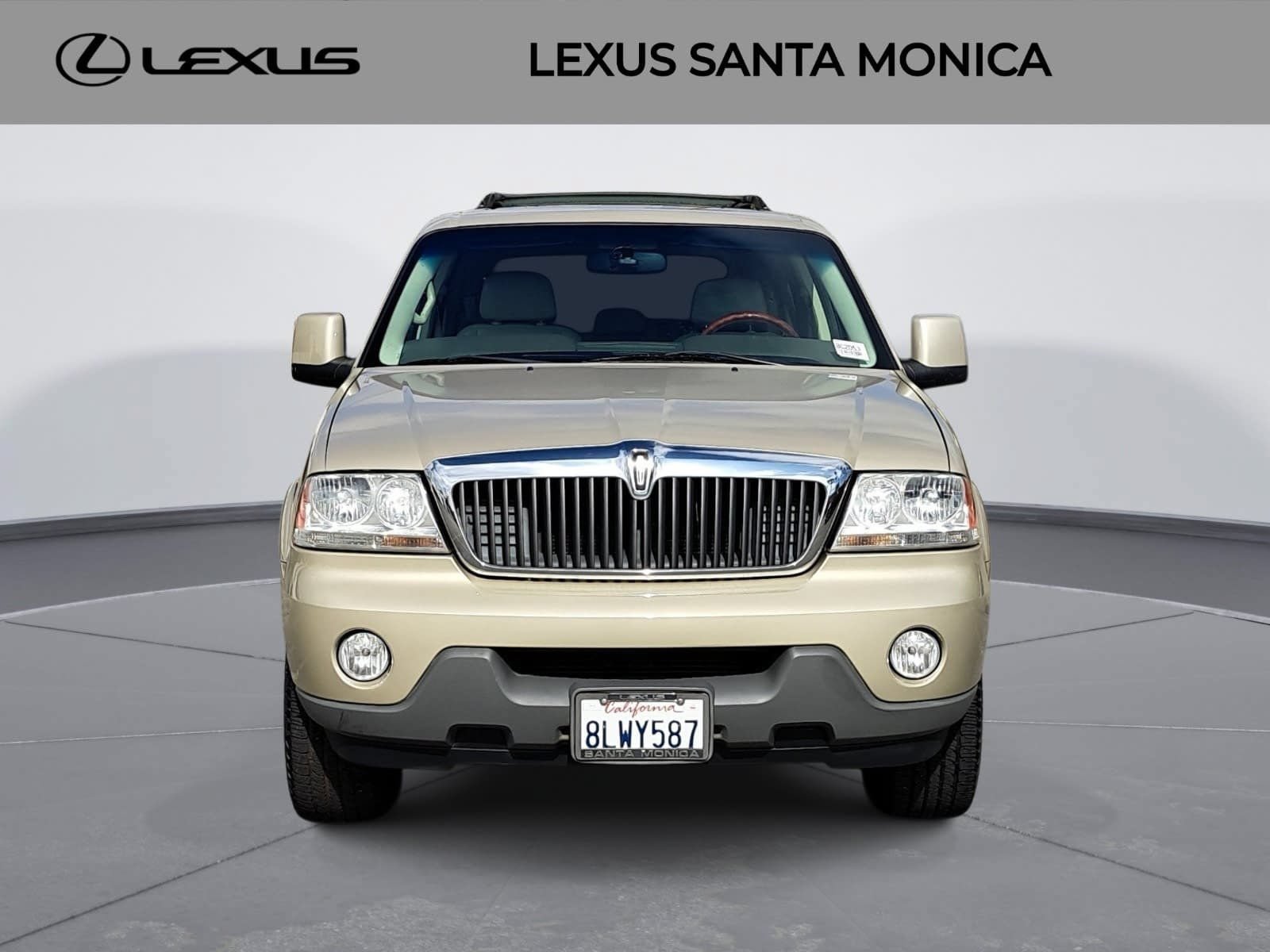 Used 2004 Lincoln Aviator 2WD image 2