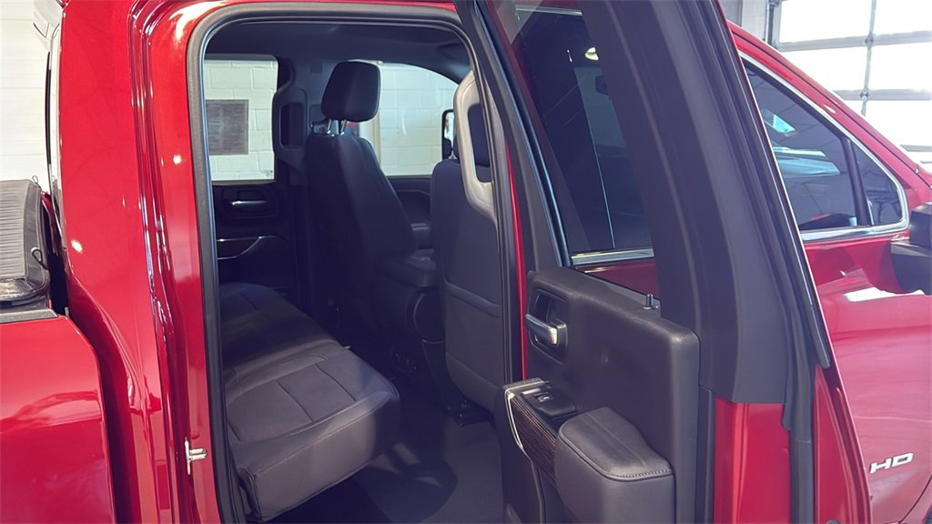 Used 2022 GMC Sierra 2500 SLE w/ SLE Value Package; image 14