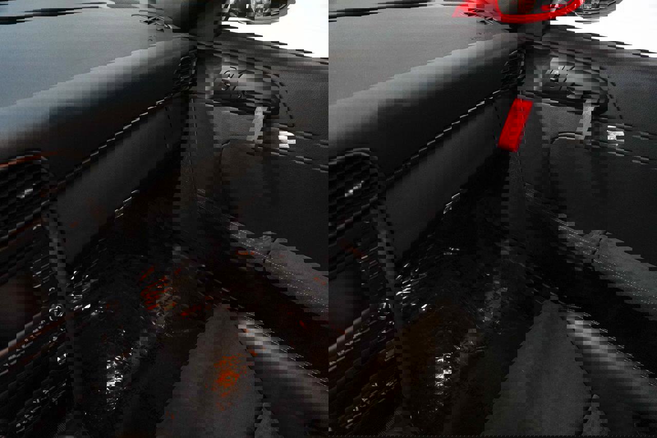 Used 2010 Porsche 911 GT3 RS image 13