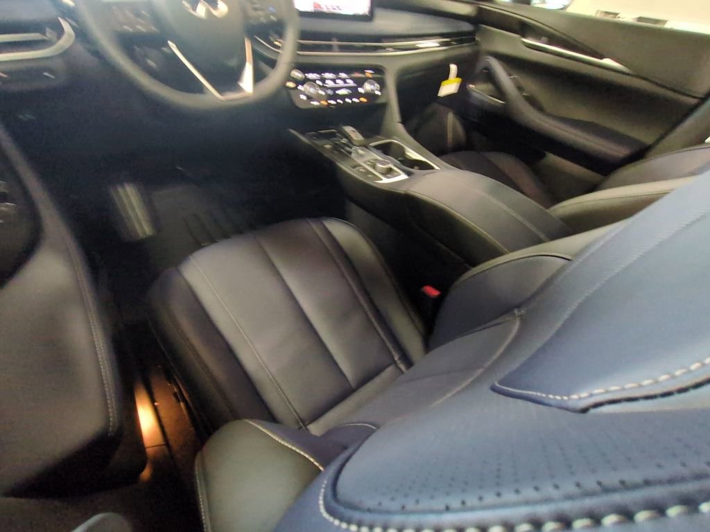 New 2026 INFINITI QX60 Sport w/ Dark Cargo Package image 19