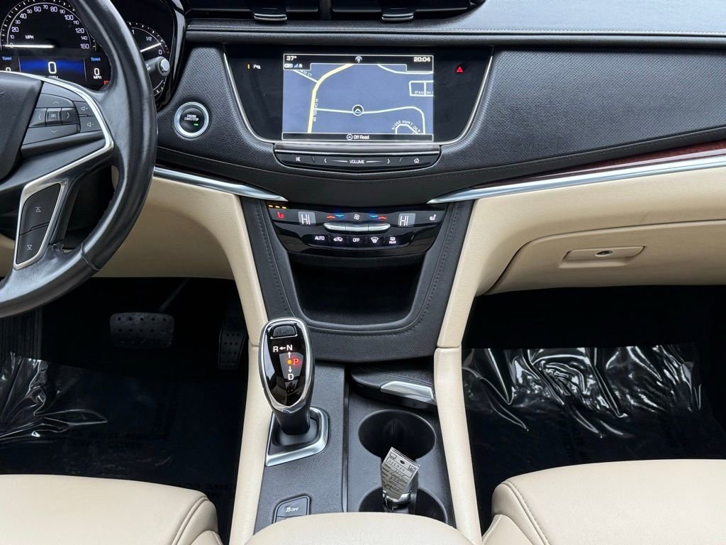 Used 2018 Cadillac XT5 Luxury w/ Driver Awareness Package image 34