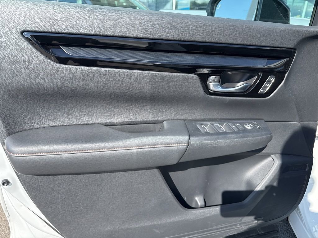 Used 2024 Honda CR-V Sport Touring image 12
