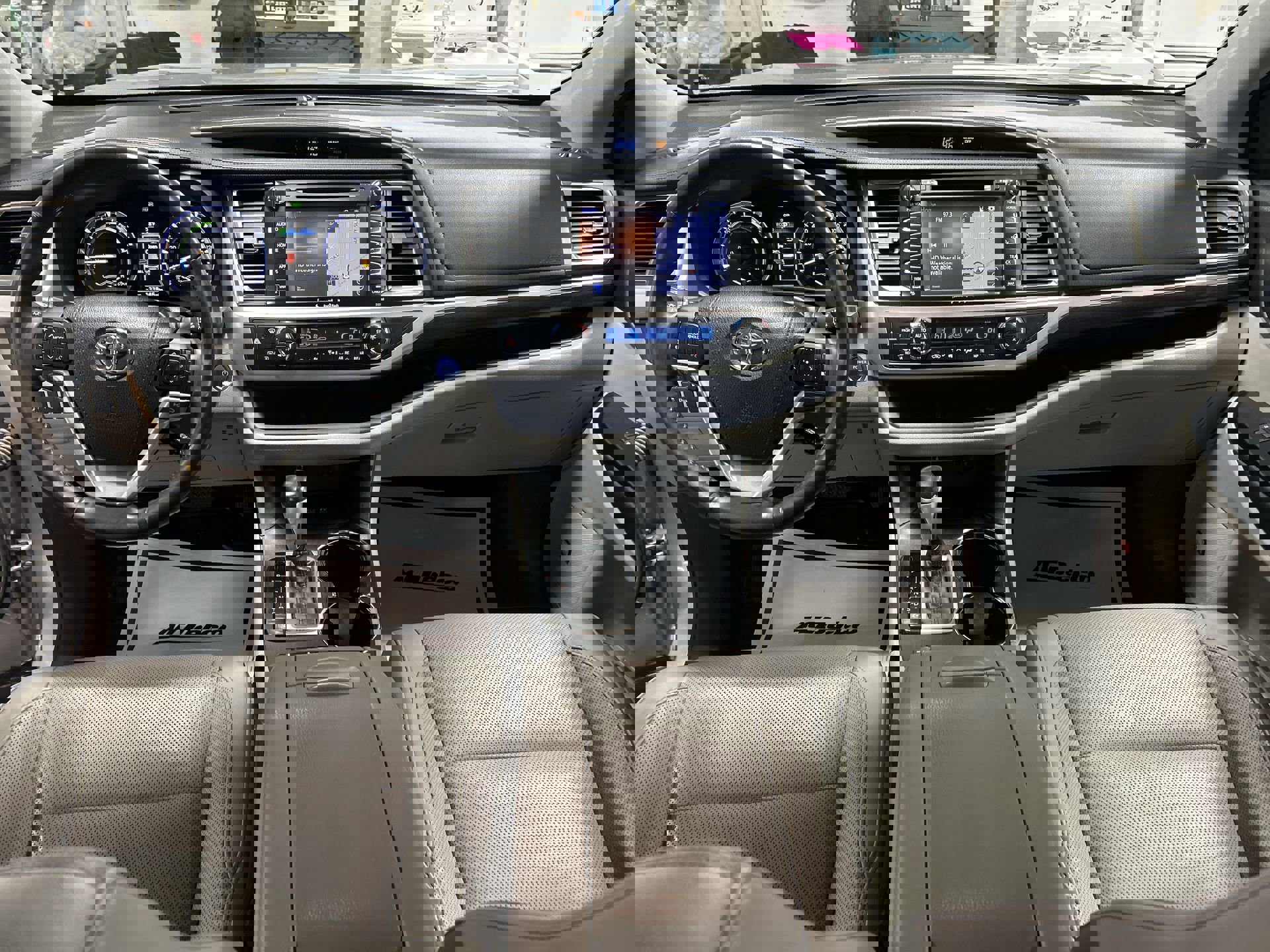 Used 2016 Toyota Highlander Limited image 21