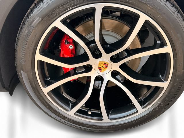 Used 2024 Porsche Cayenne S AWD/4WD image 10