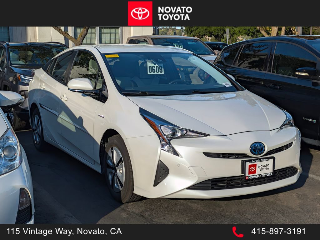 Used 2017 Toyota Prius Three FWD image 1