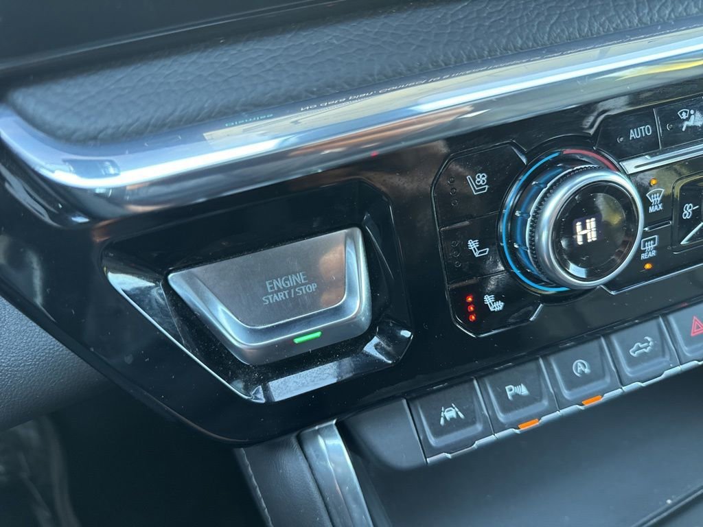 Used 2024 GMC Sierra 1500 Denali w/ Technology Package AWD/4WD image 12