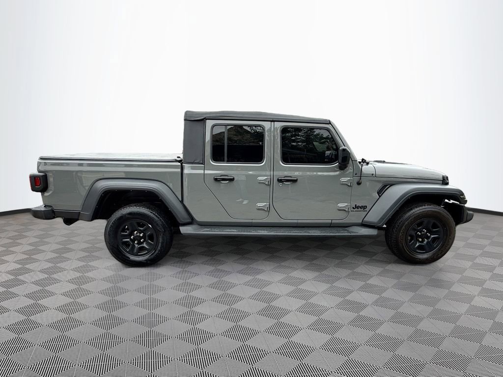 Used 2022 Jeep Gladiator Sport image 5