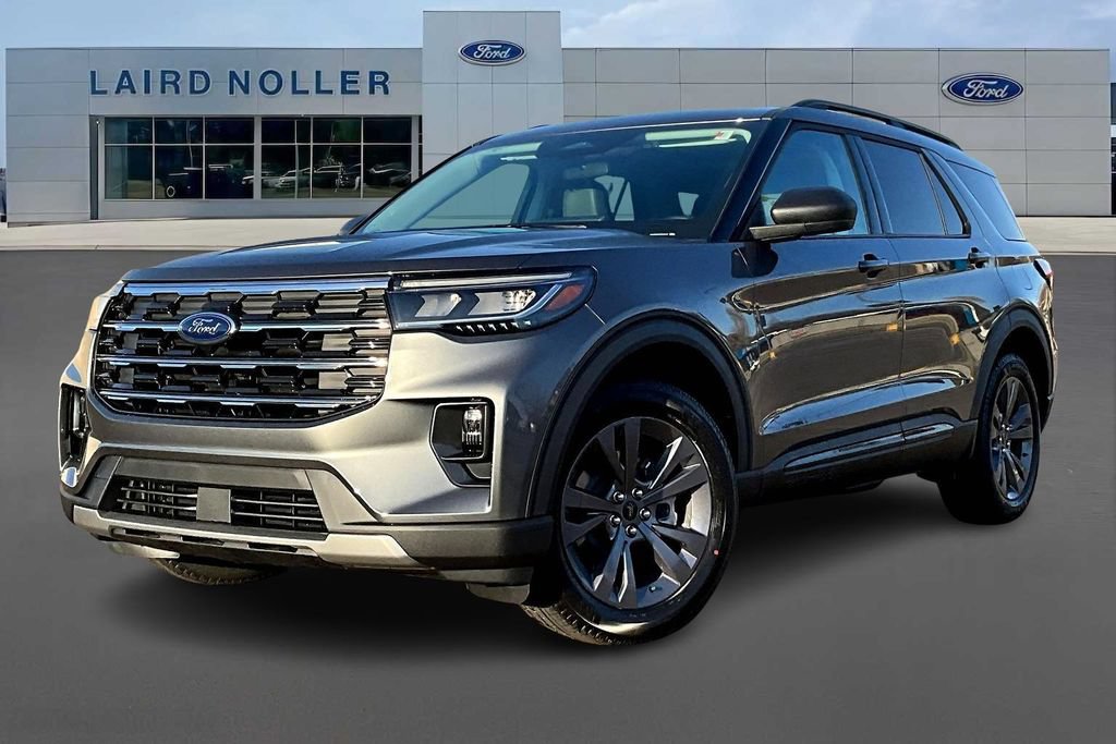 New 2026 Ford Explorer Active w/ Active Comfort Package AWD/4WD image 1