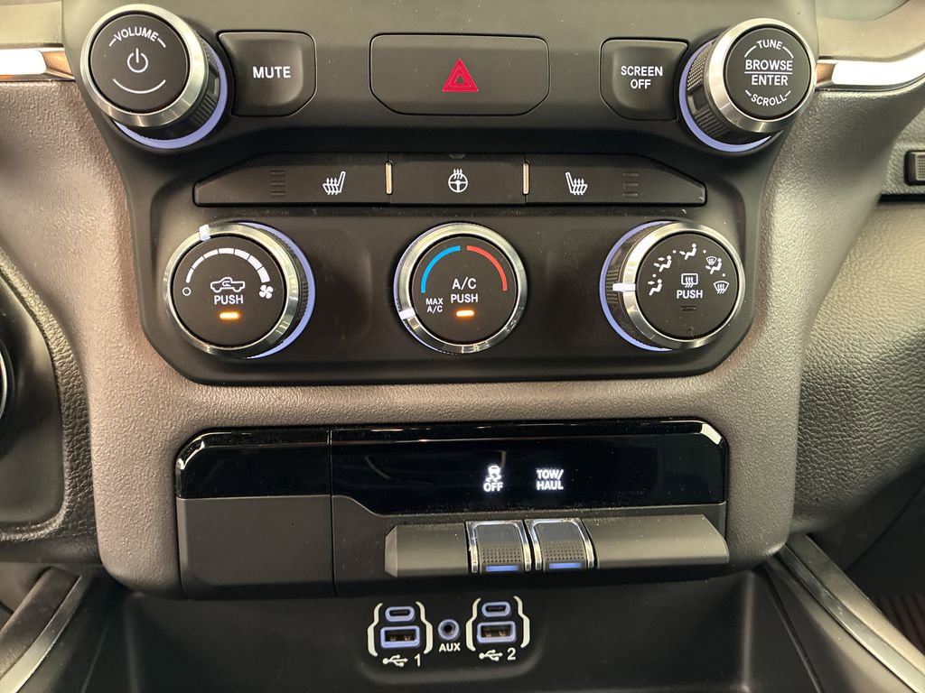 Used 2024 RAM 1500 Big Horn AWD/4WD image 19