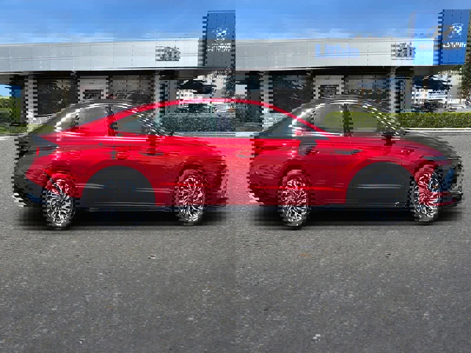 New 2025 Hyundai Sonata Limited image 9