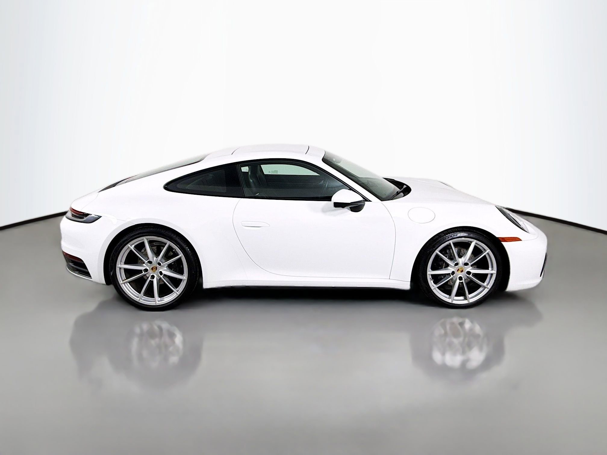 Certified 2024 Porsche 911 Carrera 4 image 8