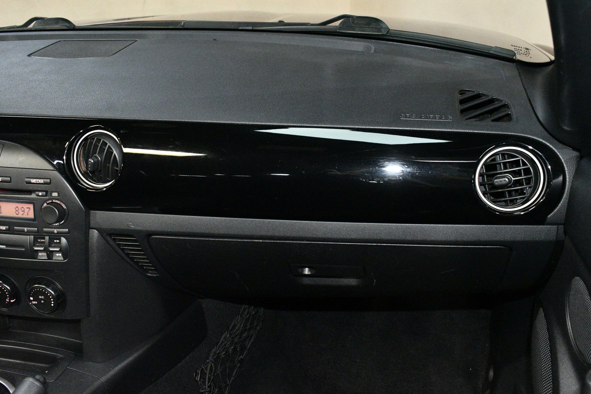 Used 2007 MAZDA MX-5 Miata Touring image 32