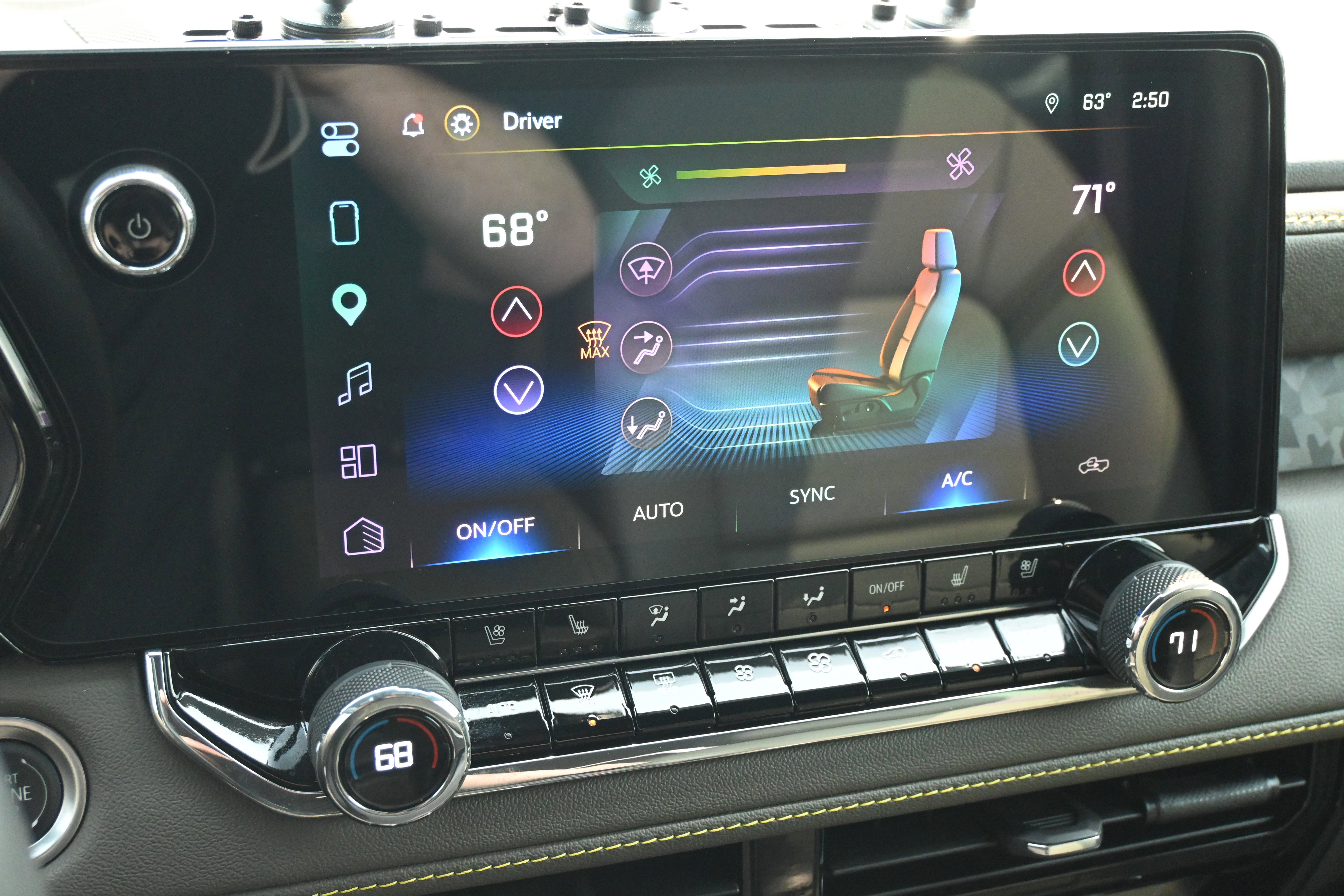 Used 2025 Chevrolet Colorado ZR2 w/ Technology Package image 20