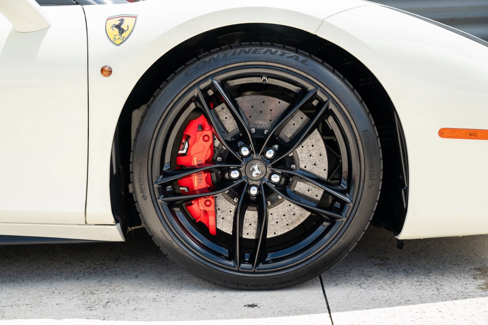 Used 2018 Ferrari 488 Spider RWD image 19