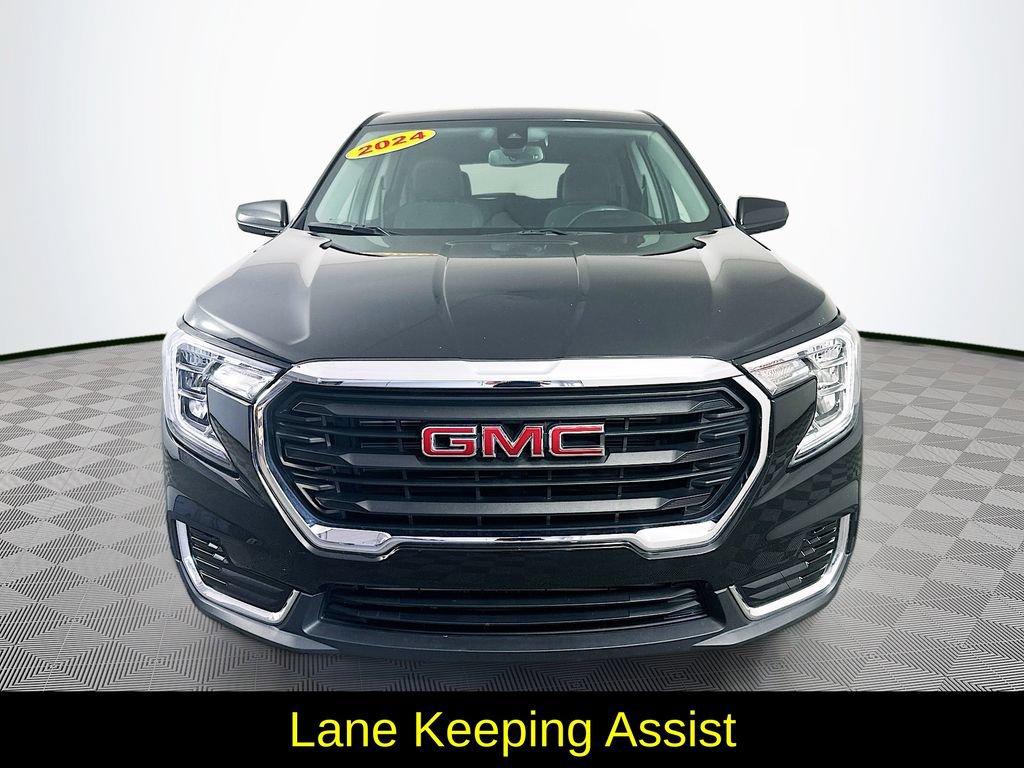 Used 2024 GMC Terrain SLE FWD image 4