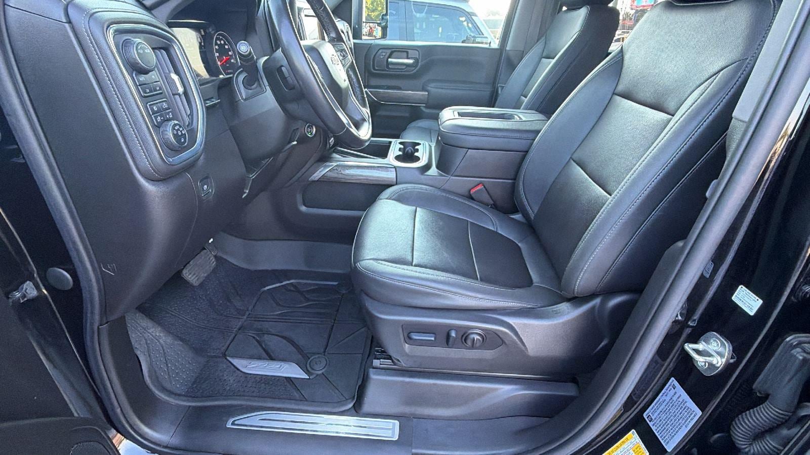 Used 2022 Chevrolet Silverado 2500 LTZ w/ LTZ Premium Package AWD/4WD image 16