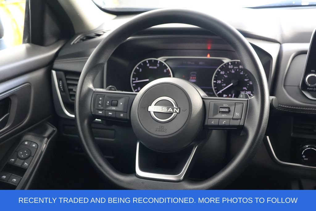 Used 2024 Nissan Rogue S AWD/4WD image 10