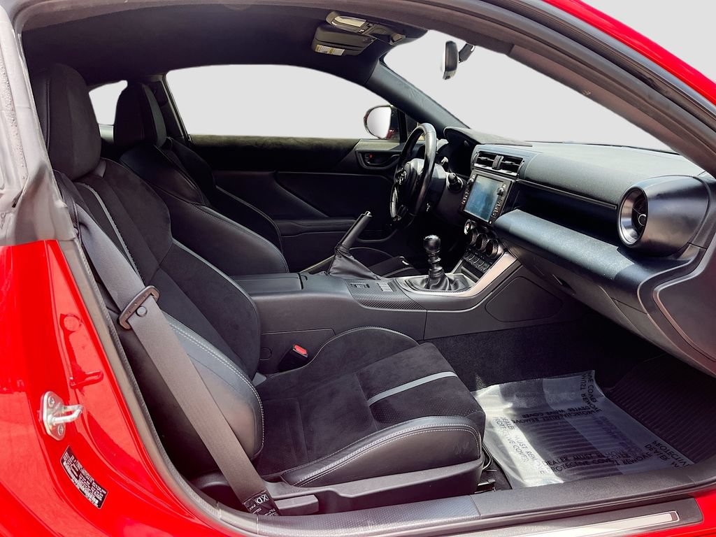 Used 2022 Toyota GR86 Premium RWD image 26