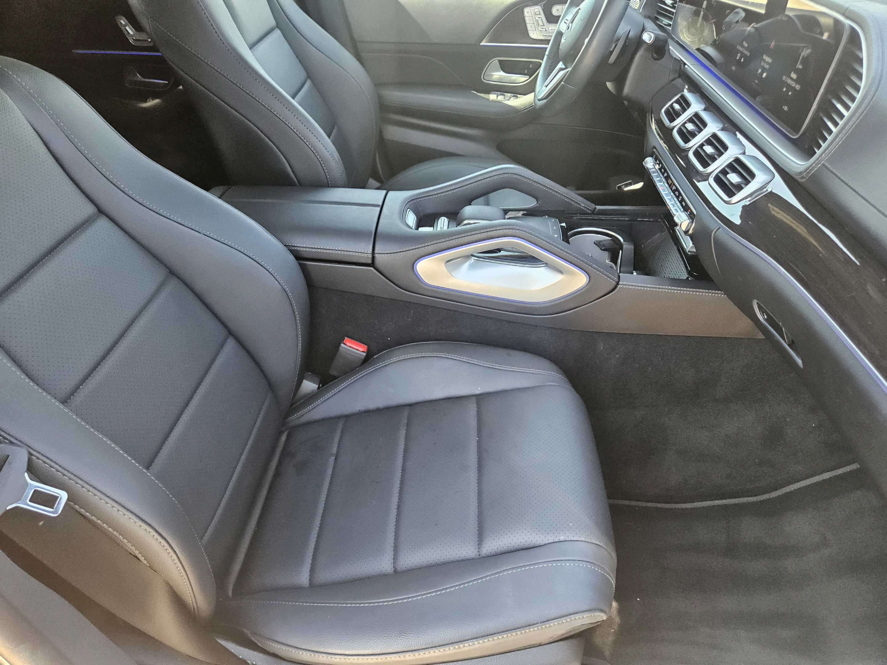 Used 2023 Mercedes-Benz GLS 450 4MATIC image 6