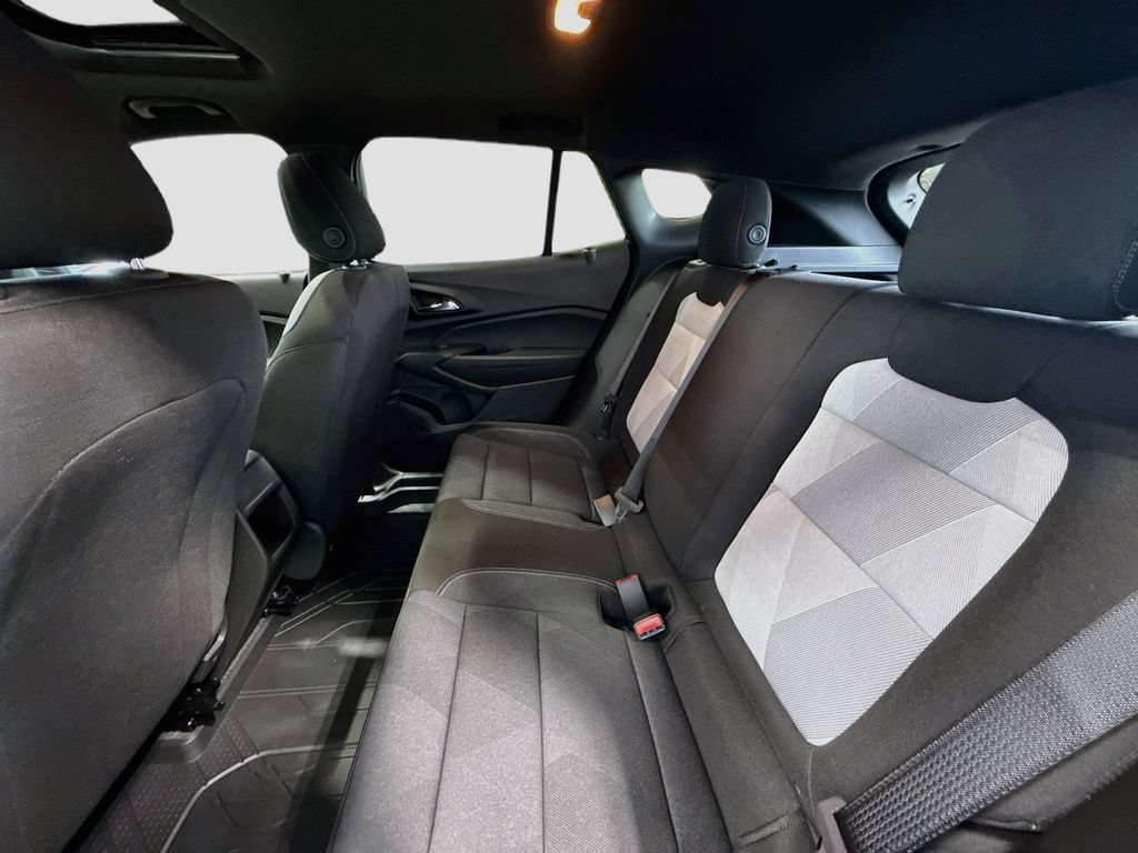 New 2026 Chevrolet Trax RS w/ Sunroof Package FWD image 24