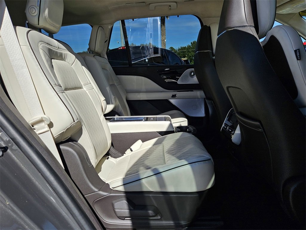 Used 2020 Lincoln Aviator Black Label w/ Dynamic Handling Package image 34