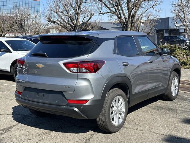 Used 2026 Chevrolet TrailBlazer LS w/ LS Convenience Package image 2