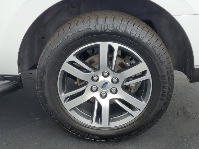 Used 2024 Ford Expedition Limited AWD/4WD image 7